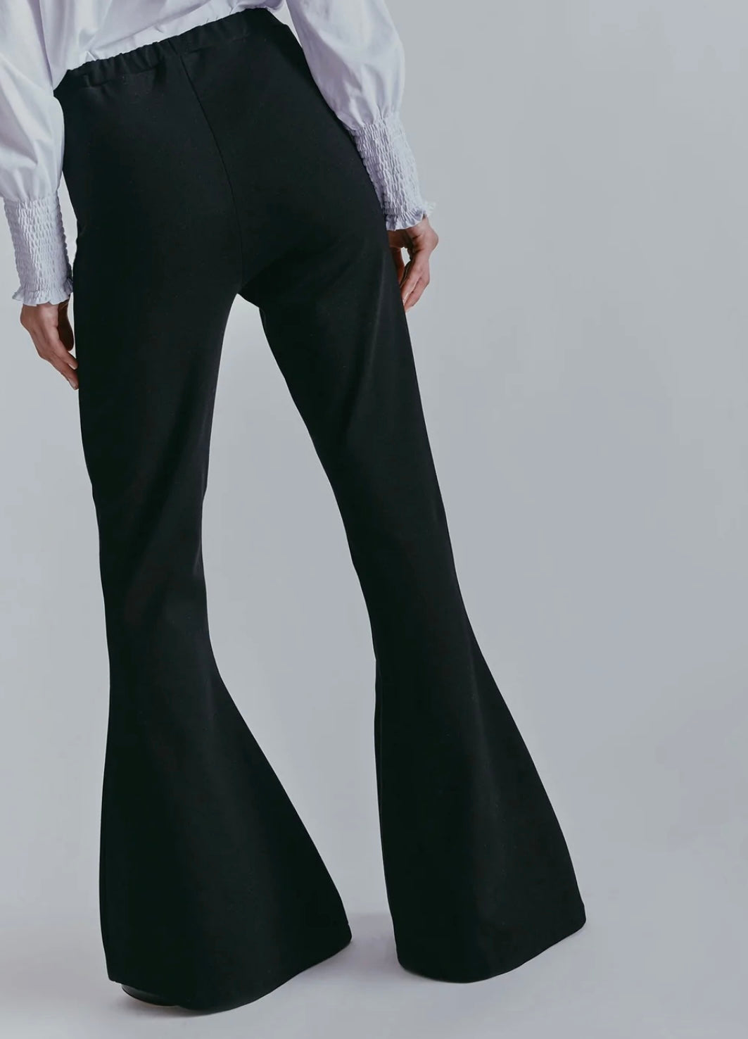the M.. - PANTALONE