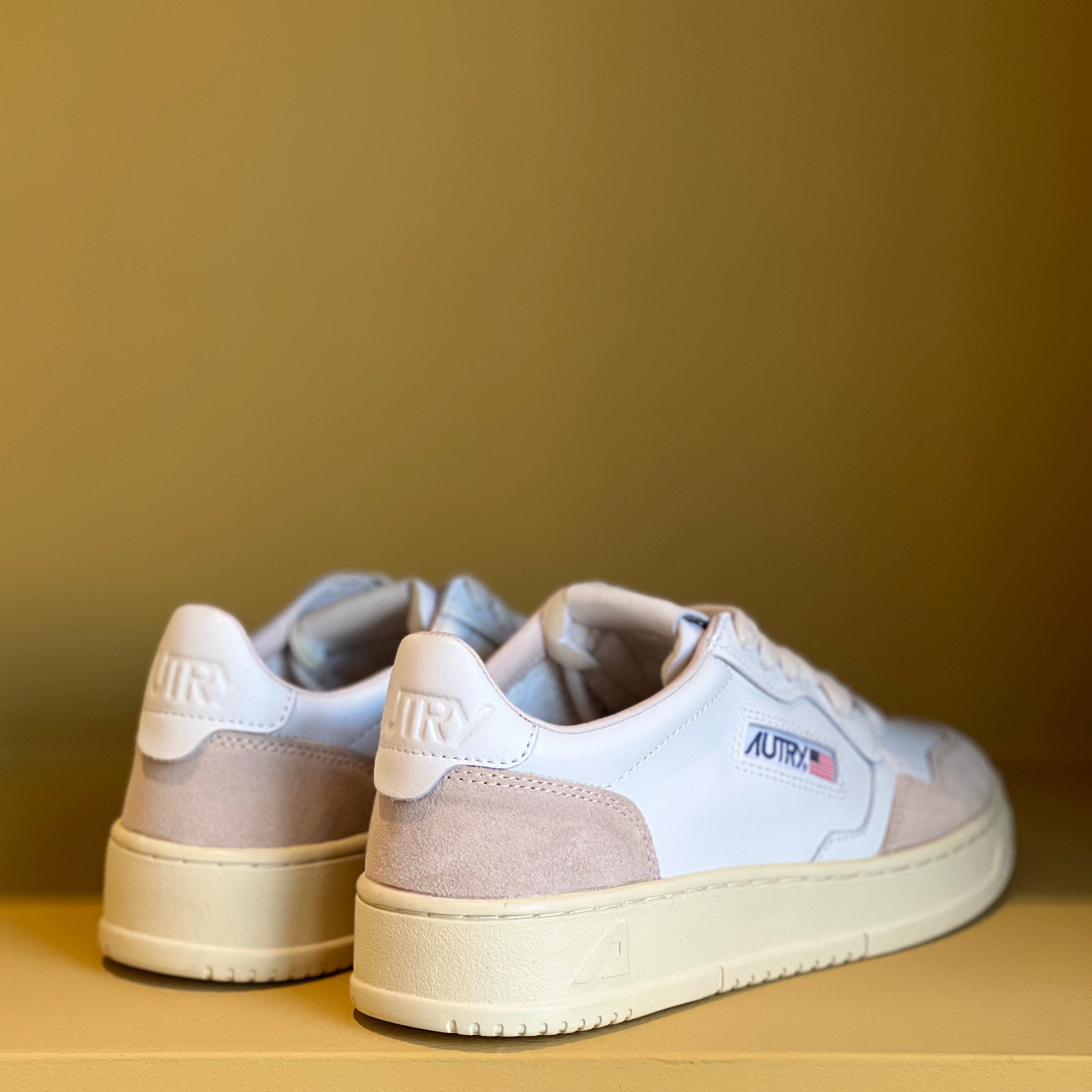 AUTRY - SNEAKERS LOW SUEDE E BIANCO
